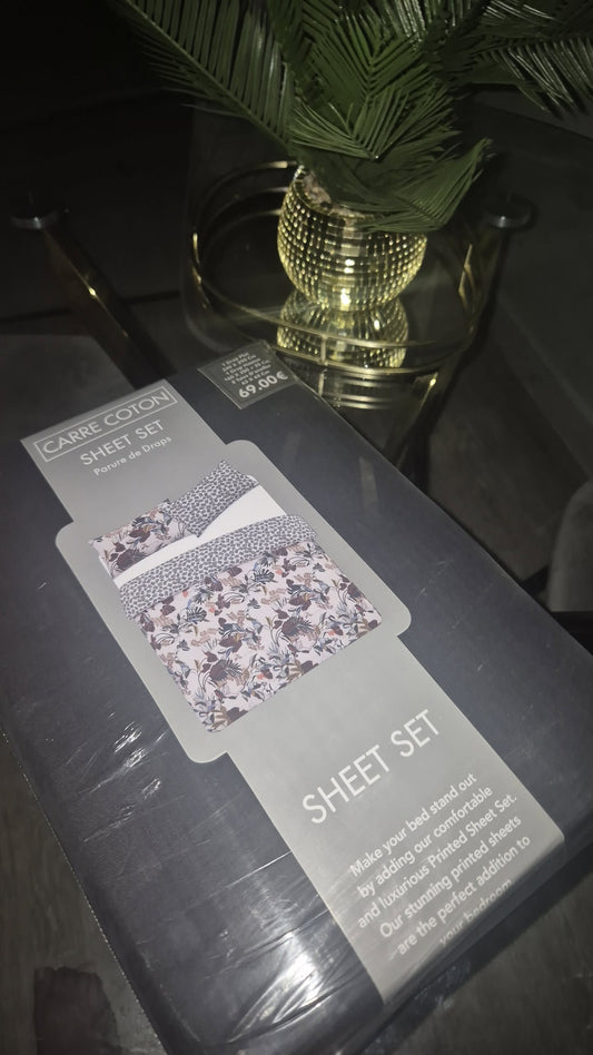 Parure de drap; drap housse, drap plat + 2 taies d'oreiller